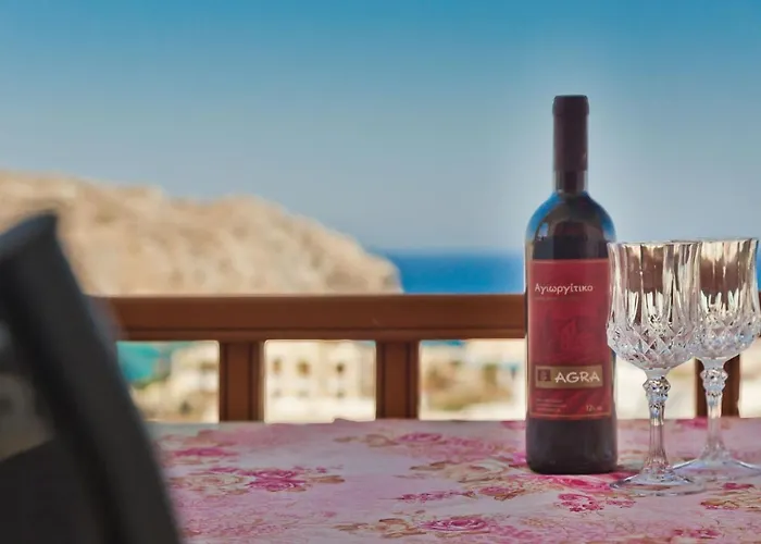 Zoestudios-arkasa شقة